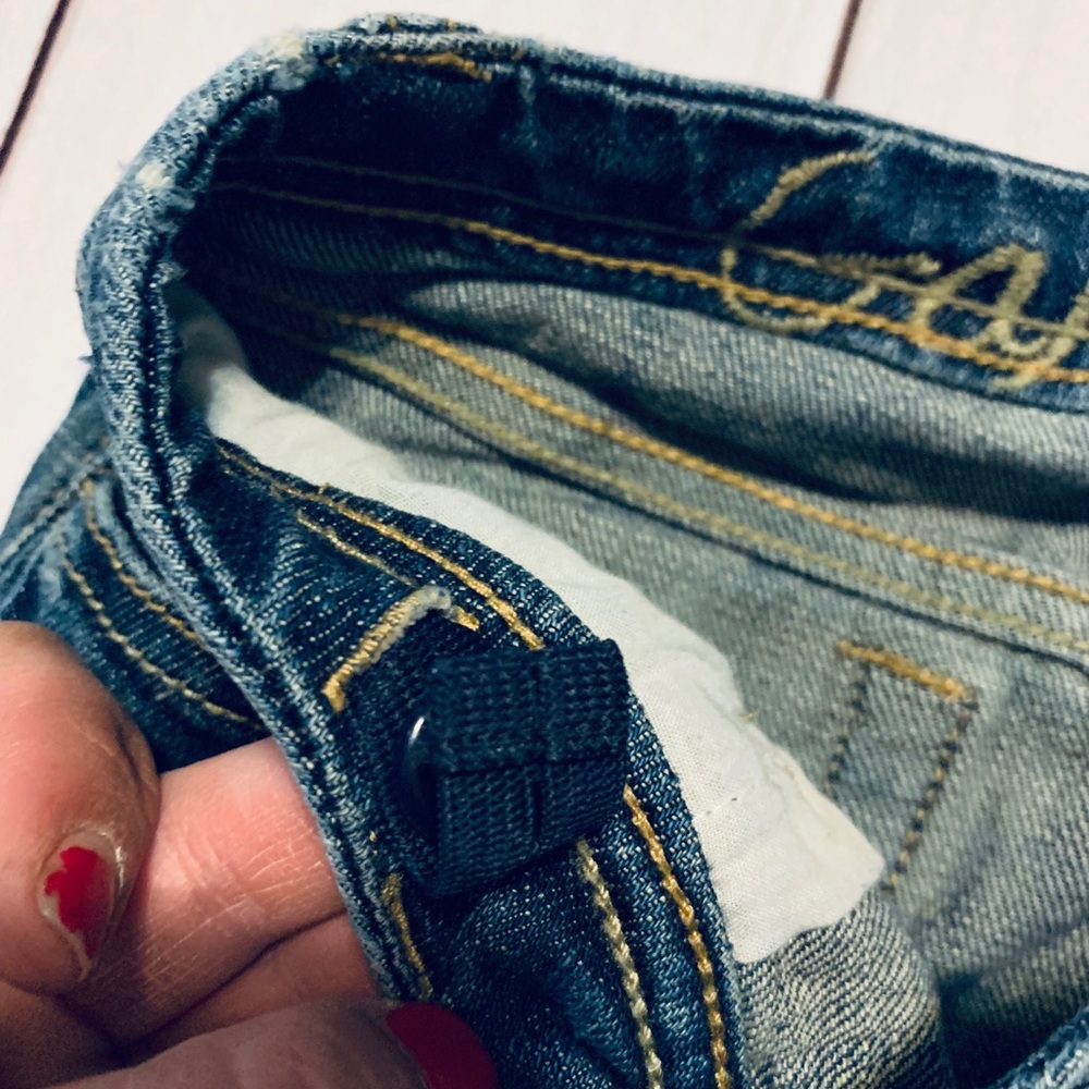 Cute Gap Embroidered Denim skirt - Picture 4 of 5